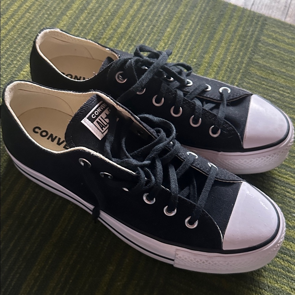 Converse Black and White Low Top all star Canvas Sneakers size 9.5 EU 41